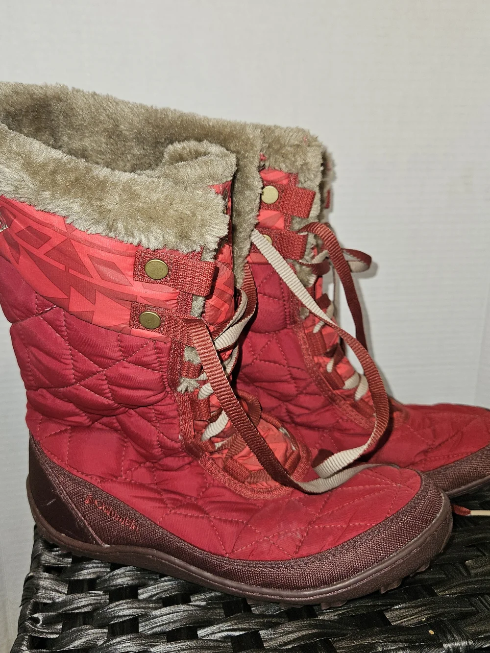 Columbia Red Quilted Omni Heat Lace-Up Women's Winter Boots with Faux-Fur Collar